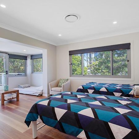 29 Stanhill Drive Villa โกลด์โคสต์ ภายนอก รูปภาพ