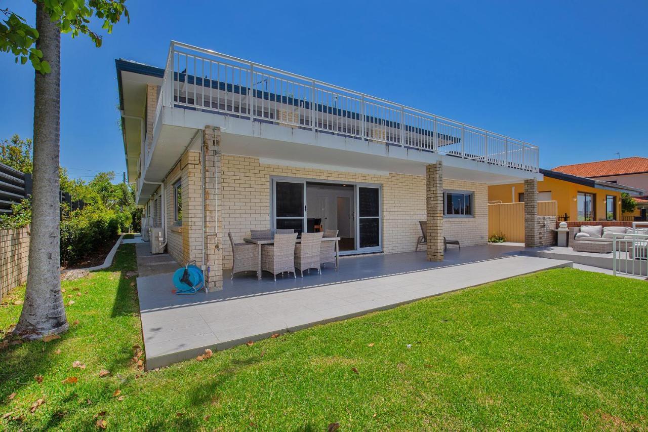 29 Stanhill Drive Villa โกลด์โคสต์ ภายนอก รูปภาพ