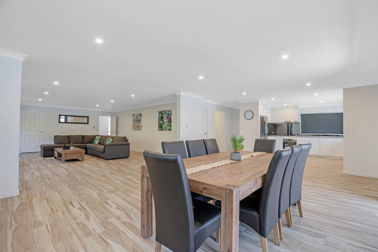 29 Stanhill Drive Villa โกลด์โคสต์ ภายนอก รูปภาพ