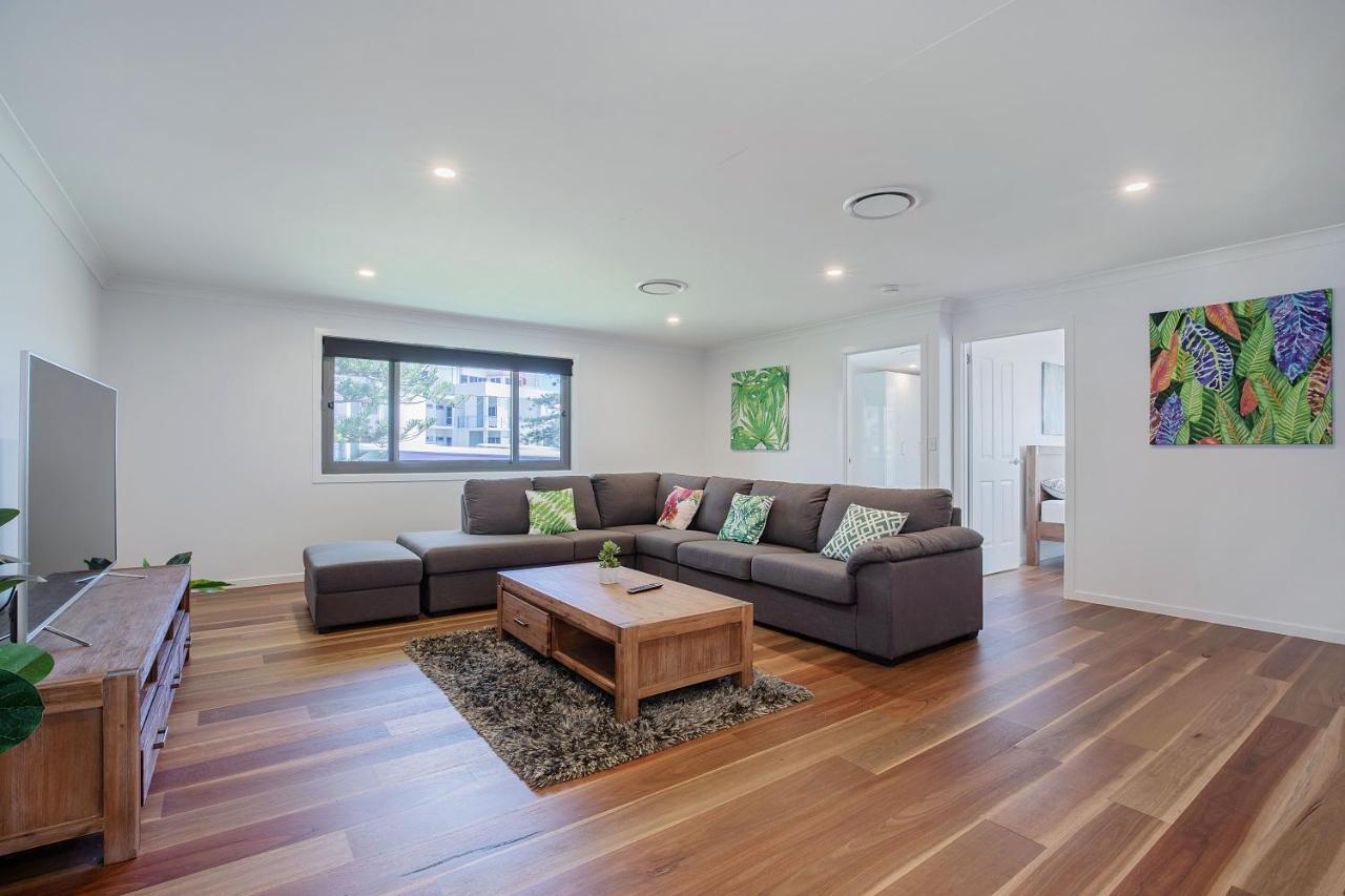 29 Stanhill Drive Villa โกลด์โคสต์ ภายนอก รูปภาพ